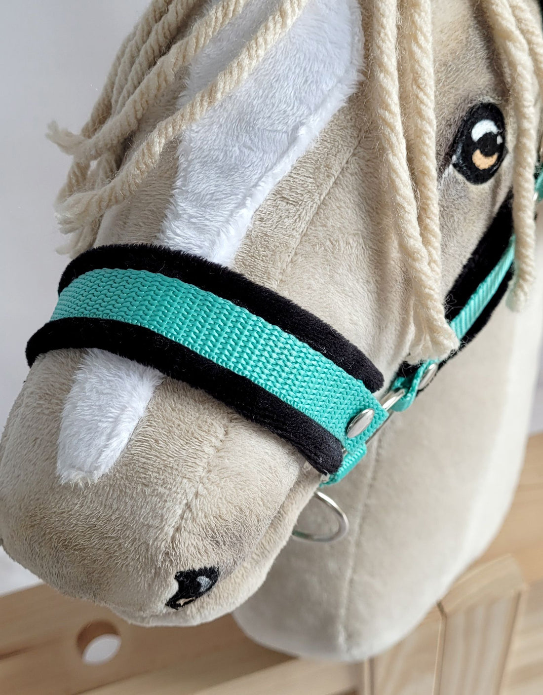 Grimmaset för hobbyhäst - hästgrimma - justerbart och allergivänligt rep, svart-mint